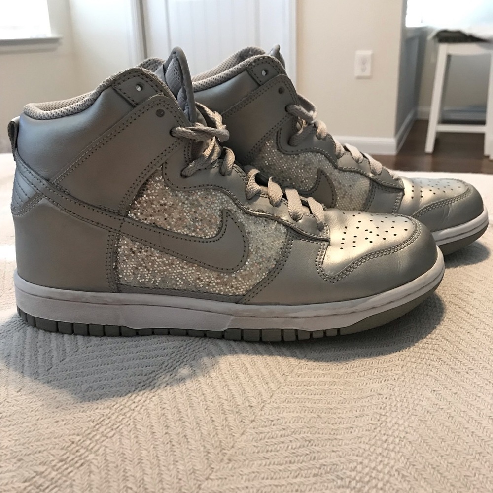 NIKE high-top sneakers 6.5